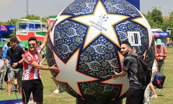 UEFA Şampiyonlar Festivali üçüncü gününde devam ediyor