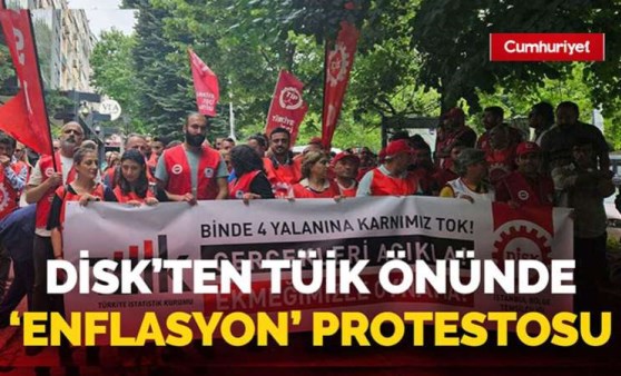 DİSK, TÜİK’in önünde enflasyon verilerini protesto ediyor!