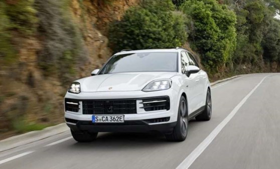 Yeni 515 beygirlik Porsche Cayenne'in fiyatı açıklandı!