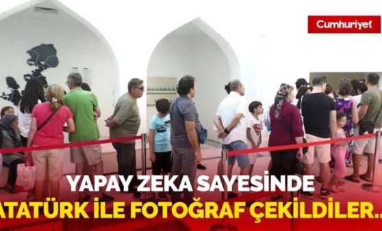 İzmirliler yapay zeka sayesinde Mustafa Kemal Atatürk ile fotoğraf çekildi...