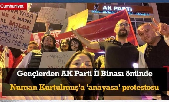 Gençlerden Numan Kurtulmuş'a 'anayasa' protestosu