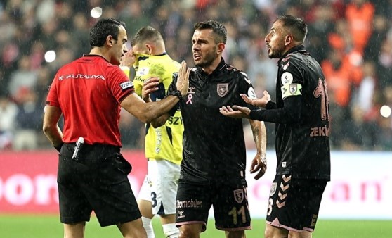 Eski hakemler Samsunspor - Fenerbahçe maçını yorumladı: Golden önce faul var mı?