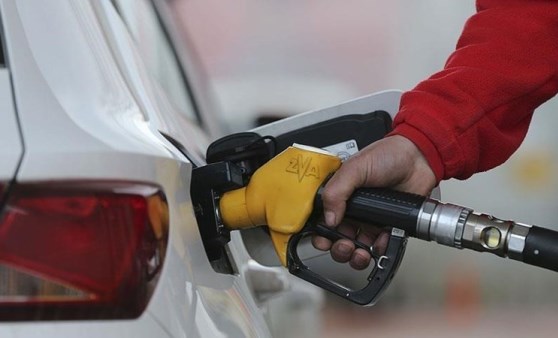 Akaryakıt fiyatlarına indirim yolda! Benzin, motorin ve LPG fiyatları ne kadar olacak?