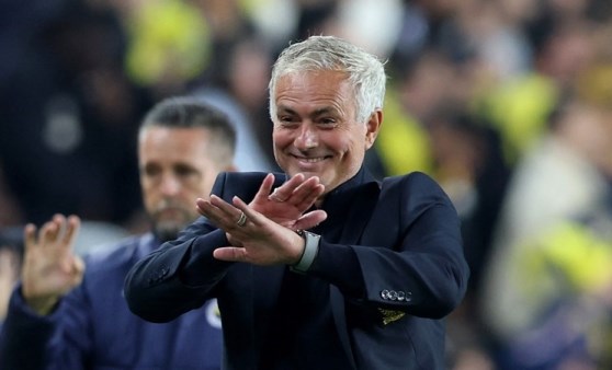 Jose Mourinho'dan kırmızı kart tepkisi: 'UEFA turnuvalarında yer almayan bir takıma gideceğim'