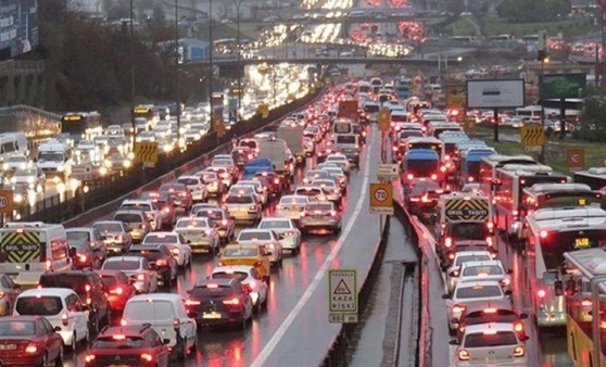 Sürücüler dikkat: Zorunluluğa son iki gün! Taktırmayana ceza yağacak...