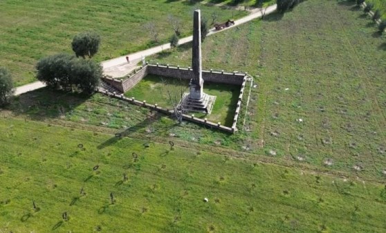 Şeftali bahçesinin tam ortasından 2 bin yıllık tarih çıktı!