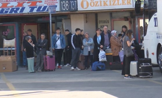 Otogarda Ramazan Bayramı yoğunluğu: Ek seferler düzenleniyor