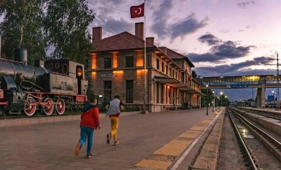 Erzincan'ın ilçeleri! Erzincan'ın kaç ilçesi var?Erzincan'ın ilçe nüfusları kaç?Erzincan'ın ilçe belediyeleri hangi partiden?