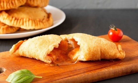 Çiböreği andıran enfes İtalyan sokak lezzeti: Panzerotti tarifi...