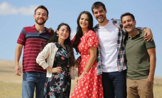 TV yayın akışı 21 Eylül Cumartesi! Hangi kanalda ne var, günün filmleri ve dizileri neler?